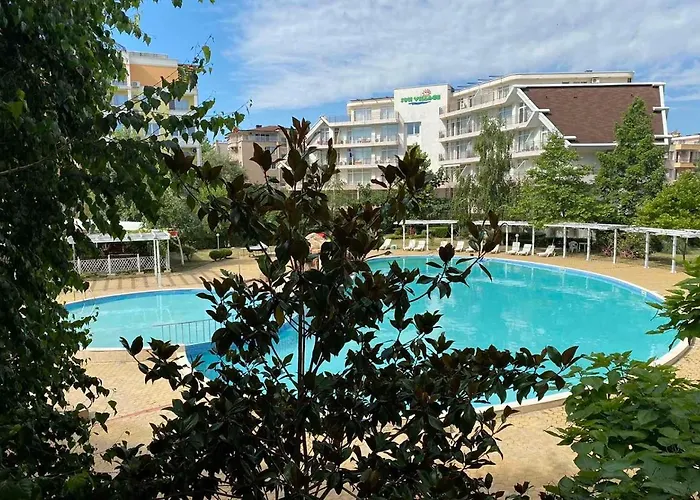 Charis Cozy Family At Sun Village Complex Close To The *