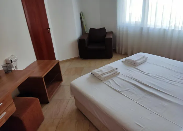 Charis Cozy Family At Sun Village Complex Close To The Slantschew brjag