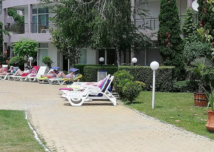 Charis Cozy Family At Sun Village Complex Close To The * Слънчев бряг