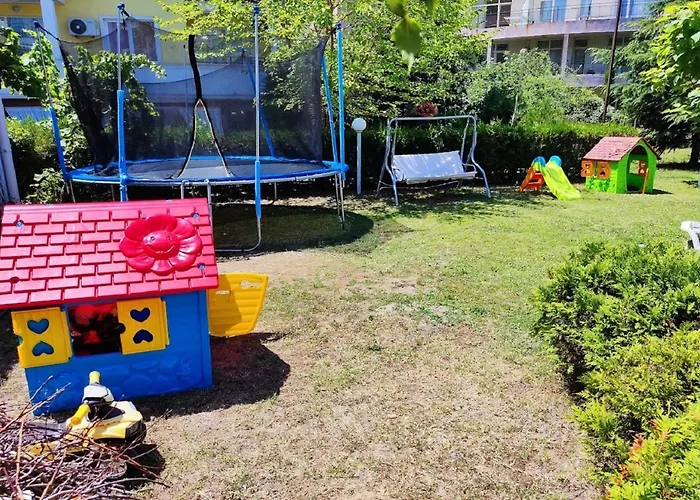 Charis Cozy Family At Sun Village Complex Close To The Apartman Napospart