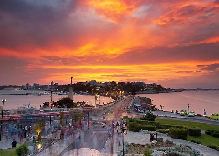 Charis Cozy Family At Sun Village Complex Close To The *