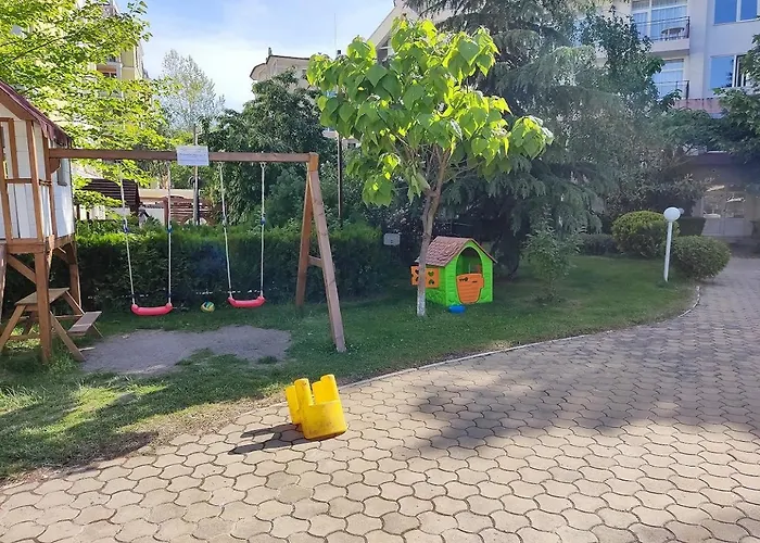 Charis Cozy Family At Sun Village Complex Close To The Апартамент